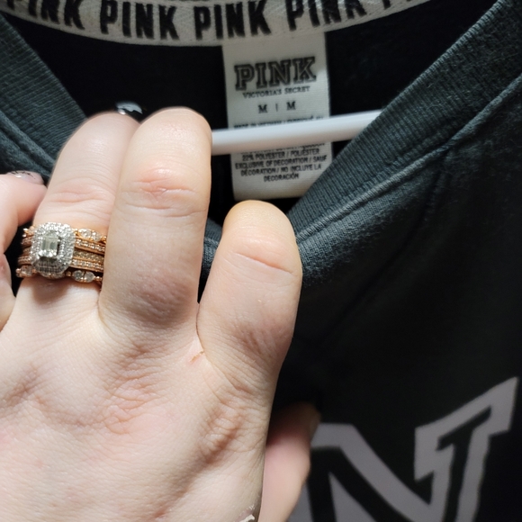 PINK SweatShirt - Picture 2 of 3